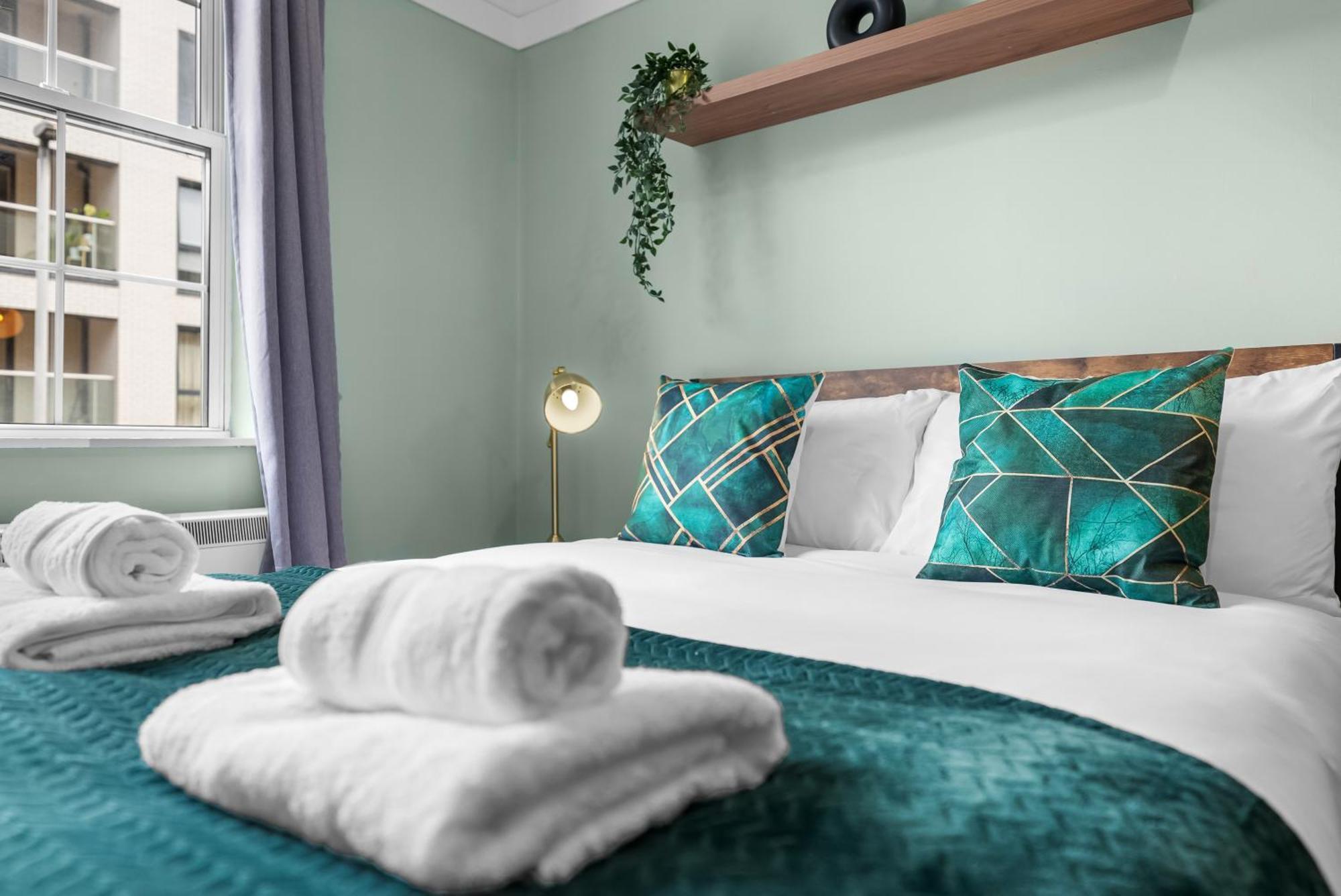 Chic 2 Bedroom Apartment Near Liverpool Street By Gold Stays London Luaran gambar