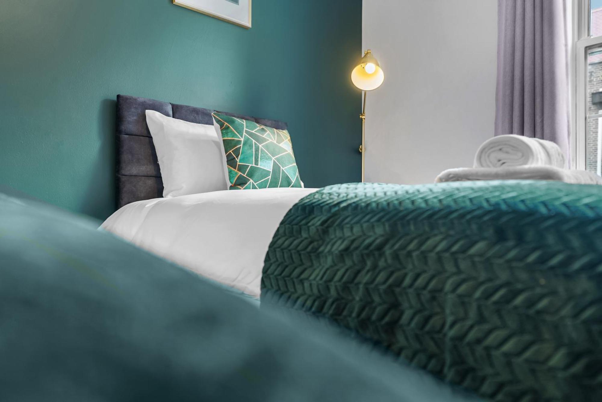 Chic 2 Bedroom Apartment Near Liverpool Street By Gold Stays London Luaran gambar