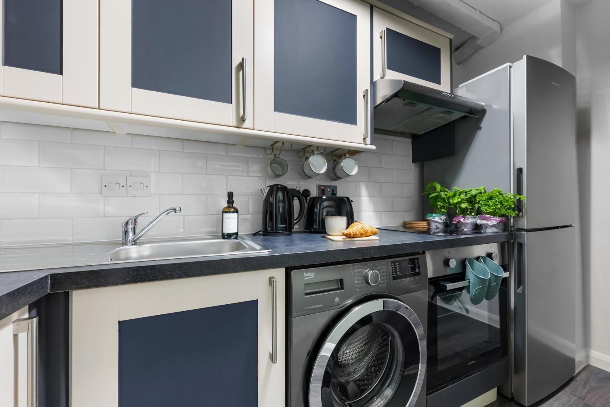 Chic 2 Bedroom Apartment Near Liverpool Street By Gold Stays London Luaran gambar